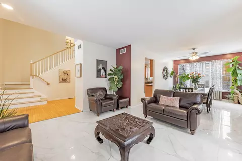 24403 Spruce Creek Ct, Plainfield, IL 60586 photo 2