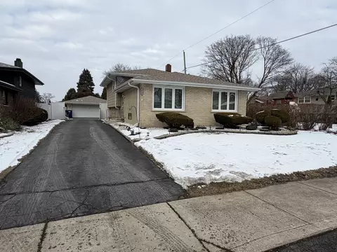 6944 W 106th Pl, Worth, IL 60482