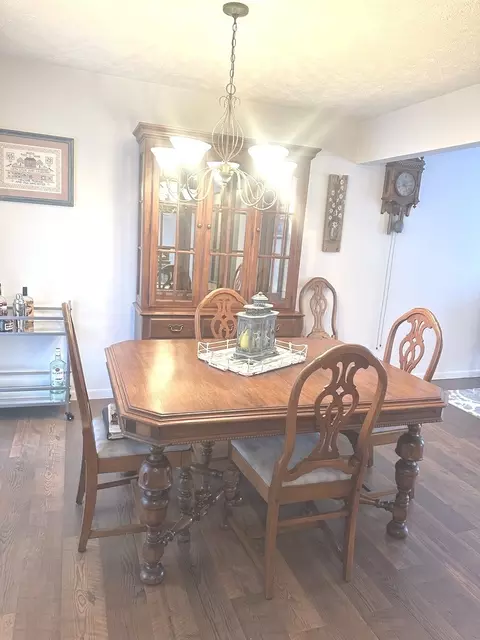 Dining - 1715 Bryan St, Normal, IL 61761 photo 4 of 7