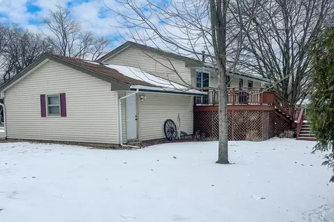 Exterior - 1715 Bryan St, Normal, IL 61761 photo 6 of 12