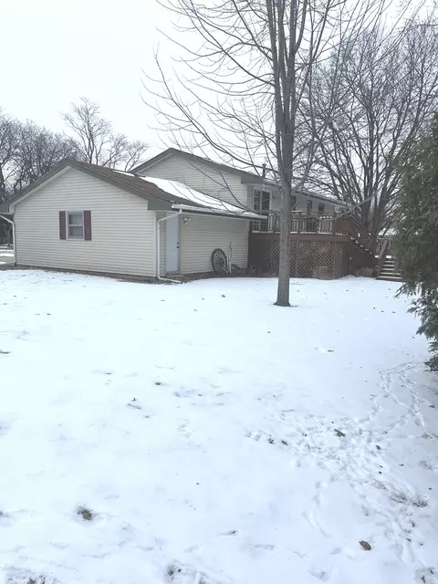 Exterior - 1715 Bryan St, Normal, IL 61761 photo 5 of 12
