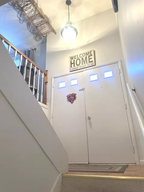 Entry Way - 1715 Bryan St, Normal, IL 61761 photo 1 of 8