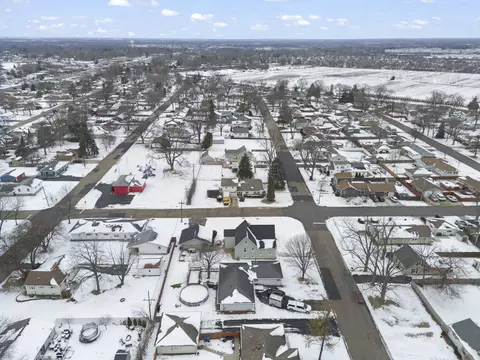 View/Area - 2145 Root St, Crest Hill, IL 60403 photo 4 of 6