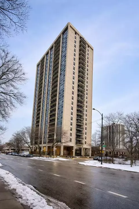 2605 S Indiana Ave #1107, Chicago, IL 60616
