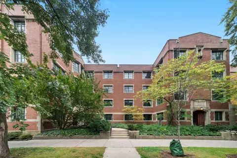 1157 E 56th St #3, Chicago, IL 60637