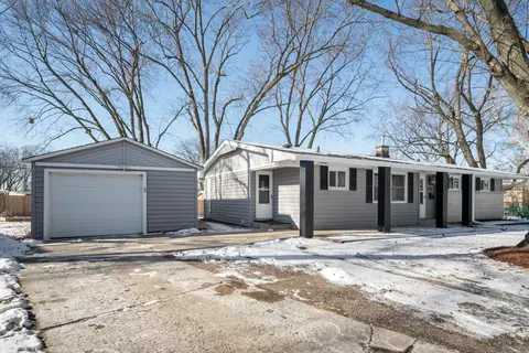 1734 Rosedale Ct, Aurora, IL 60506