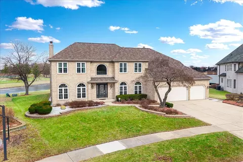 1517 Pine Lake Dr, Naperville, IL 60564