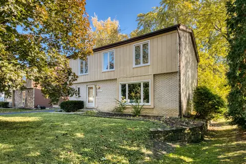 1151 S Edgewood Ave, Lombard, IL 60148