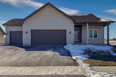 550 Cross Plains Rd, Rockford, IL 61107