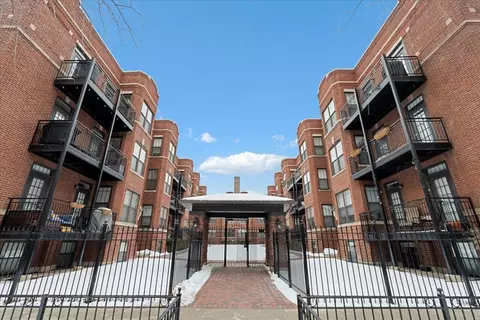 2707 N Mildred Ave #1B, Chicago, IL 60614