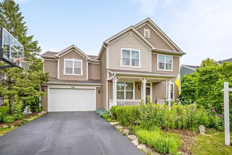 365 Oakmont Dr, Cary, IL 60013
