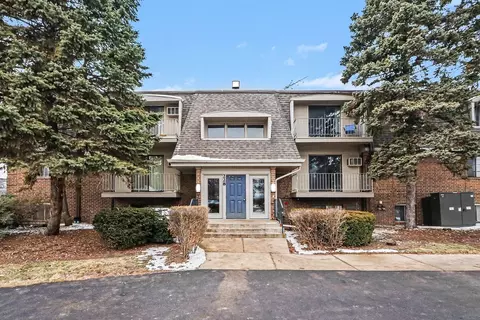 228 E Bailey Rd #F, Naperville, IL 60565