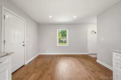Other - 2010 Paddock Ln, Wheaton, IL 60187 photo 2 of 7