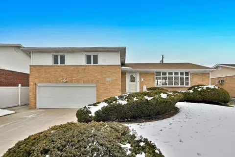 1213 Helen Dr, Melrose Park, IL 60160