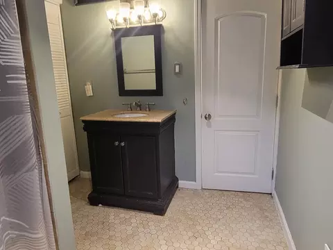 138 N Eastern Ave, Bartlett, IL 60103 photo 5