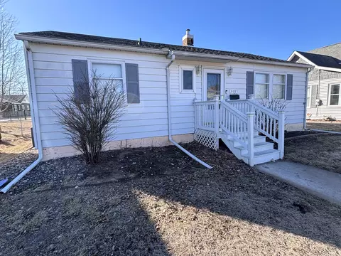 918 14th Ave, Fulton, IL 61252