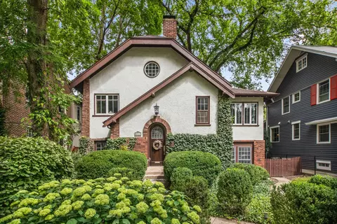 2717 Harrison St, Evanston, IL 60201