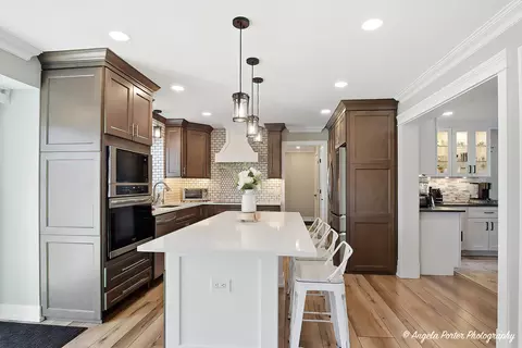 Kitchen - 1105 Spring Hill Dr, Algonquin, IL 60102 photo 3 of 6