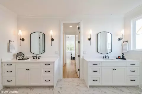 Bath - 350 61st St, Willowbrook, IL 60527 photo 3 of 3