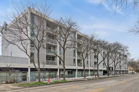 1625 Sheridan Rd #204, Wilmette, IL 60091