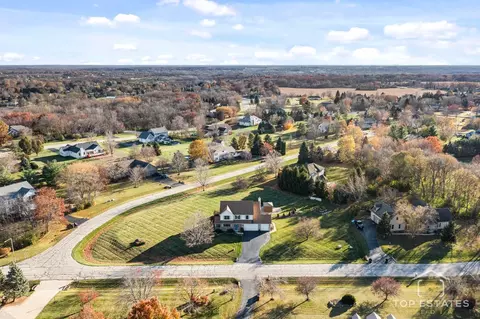 View/Area - 2303 Fox Bluff Ln, Spring Grove, IL 60081 photo 6 of 7