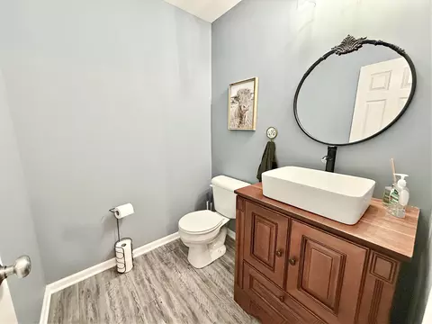 Bath - 1013 Daniel St, Plano, IL 60545 photo 1 of 2