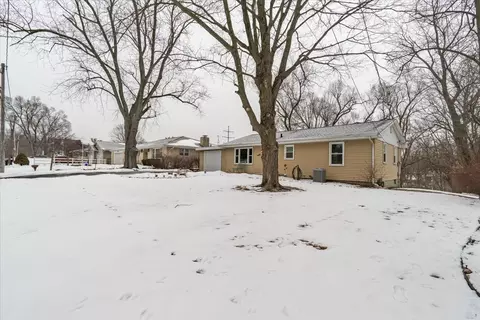 202 Tanner St, Bloomington, IL 61701 photo 3