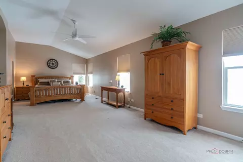 Bedroom - 2224 Barrett Dr, Algonquin, IL 60102 photo 1 of 5
