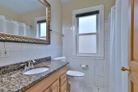 Bath - 7324 W Lunt Ave, Chicago, IL 60631 photo 1 of 4
