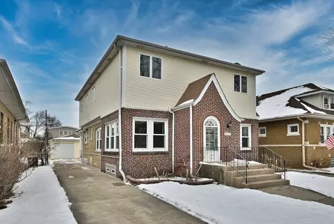 7324 W Lunt Ave, Chicago, IL 60631