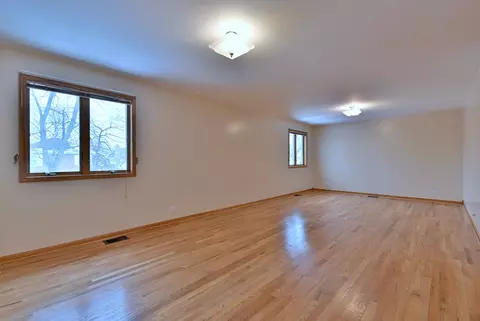 Bedroom - 7324 W Lunt Ave, Chicago, IL 60631 photo 7 of 8