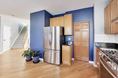 Kitchen - 1605 Cascade Ridge Dr, Plainfield, IL 60586 photo 3 of 3