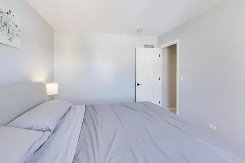 Bedroom - 1605 Cascade Ridge Dr, Plainfield, IL 60586 photo 6 of 10
