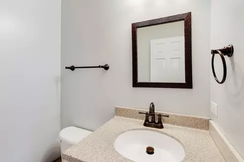 Bath - 1605 Cascade Ridge Dr, Plainfield, IL 60586 photo 1 of 4