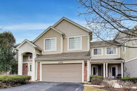 105 Heritage Ln, Streamwood, IL 60107