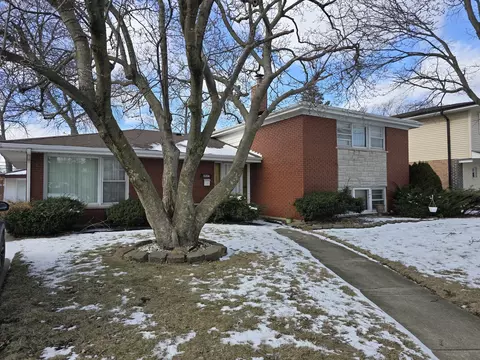 15354 Dobson Ave, South Holland, IL 60473