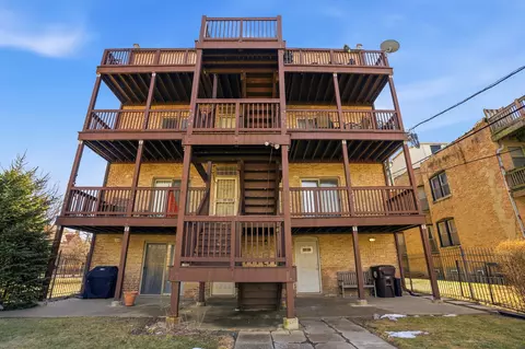 Exterior - 1024 E 46th St #2W, Chicago, IL 60653 photo 5 of 8