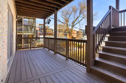 Exterior - 1024 E 46th St #2W, Chicago, IL 60653 photo 4 of 8