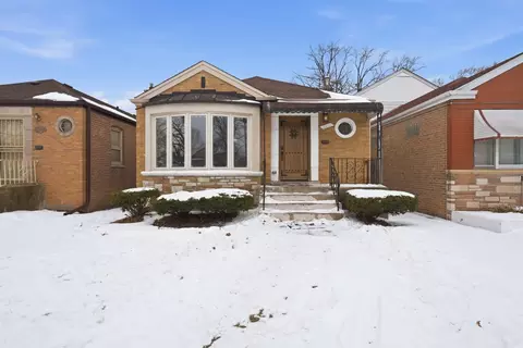 8818 S Merrill Ave, Chicago, IL 60617