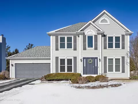 306 Carrie Ct, North Aurora, IL 60542