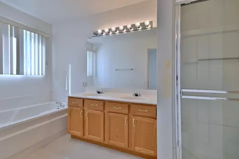 Bath - 1202 Delta Dr, Elgin, IL 60123 photo 1 of 2
