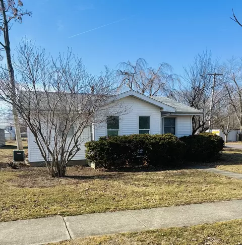 121 N West St, Gibson City, IL 60936