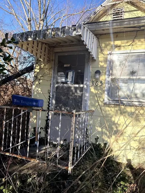 365 S 2nd St, Livingston, IL 62058