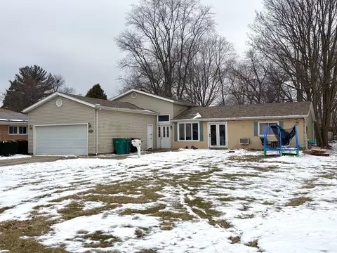 404 Michael St, Streator, IL 61364