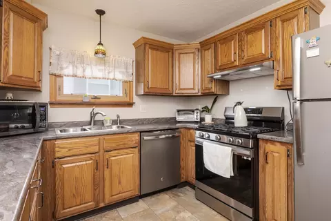 Kitchen - 1111 Sheridan Rd, Normal, IL 61761 photo 2 of 4