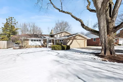 1210 Wing Ave, Saint Charles, IL 60174