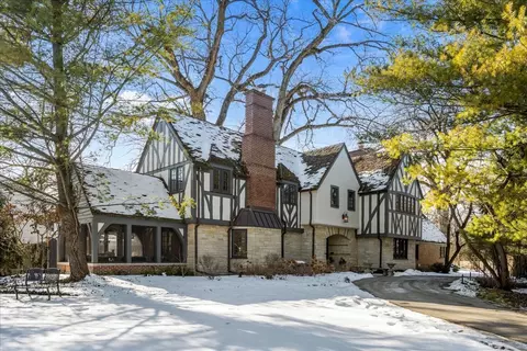 1163 Romona Rd, Wilmette, IL 60091