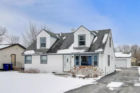 18219 W Big Oaks Rd, Grayslake, IL 60030