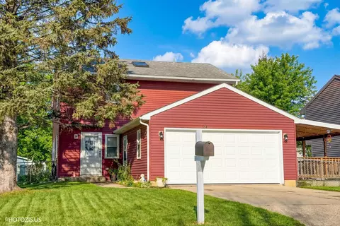 314 Maple Ln, Round Lake, IL 60073