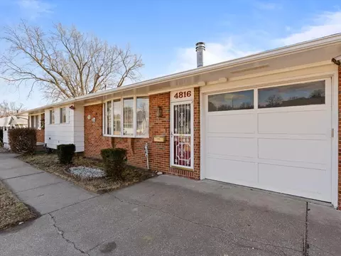 Exterior - 4816 44th Ave, Moline, IL 61265 photo 2 of 8